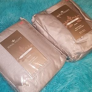 NWT Royal velvet rod pocket 2 curtain panels